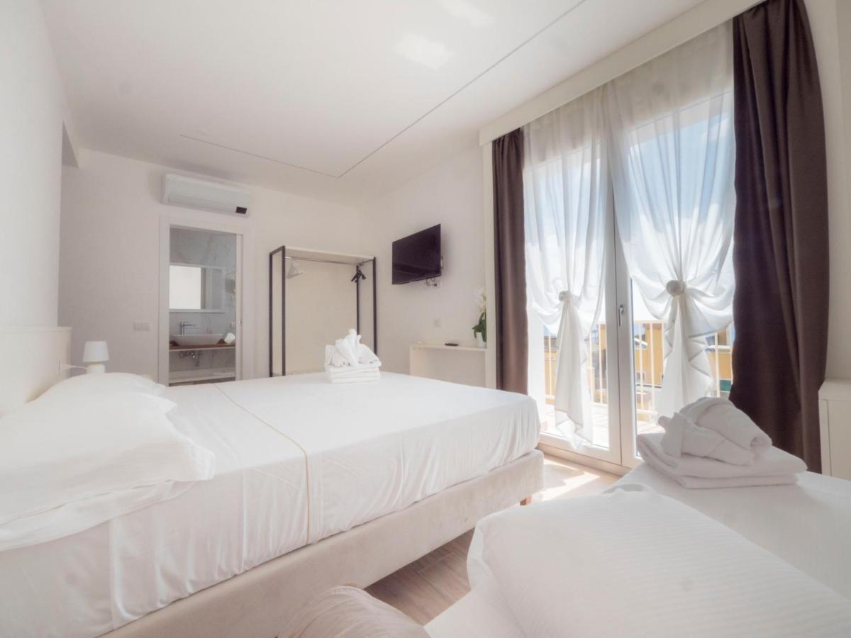 Hotel Continental Pietra Ligure Extérieur photo