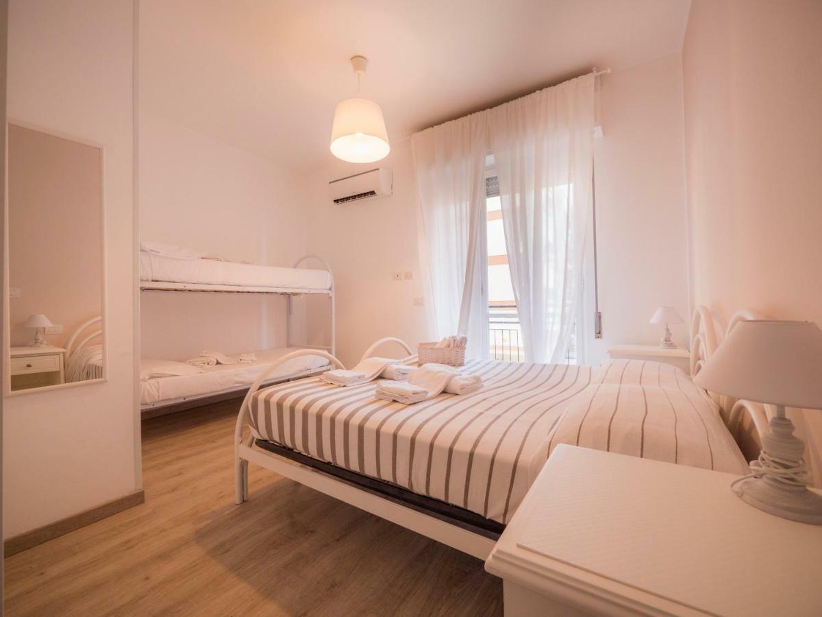 Hotel Continental Pietra Ligure Extérieur photo